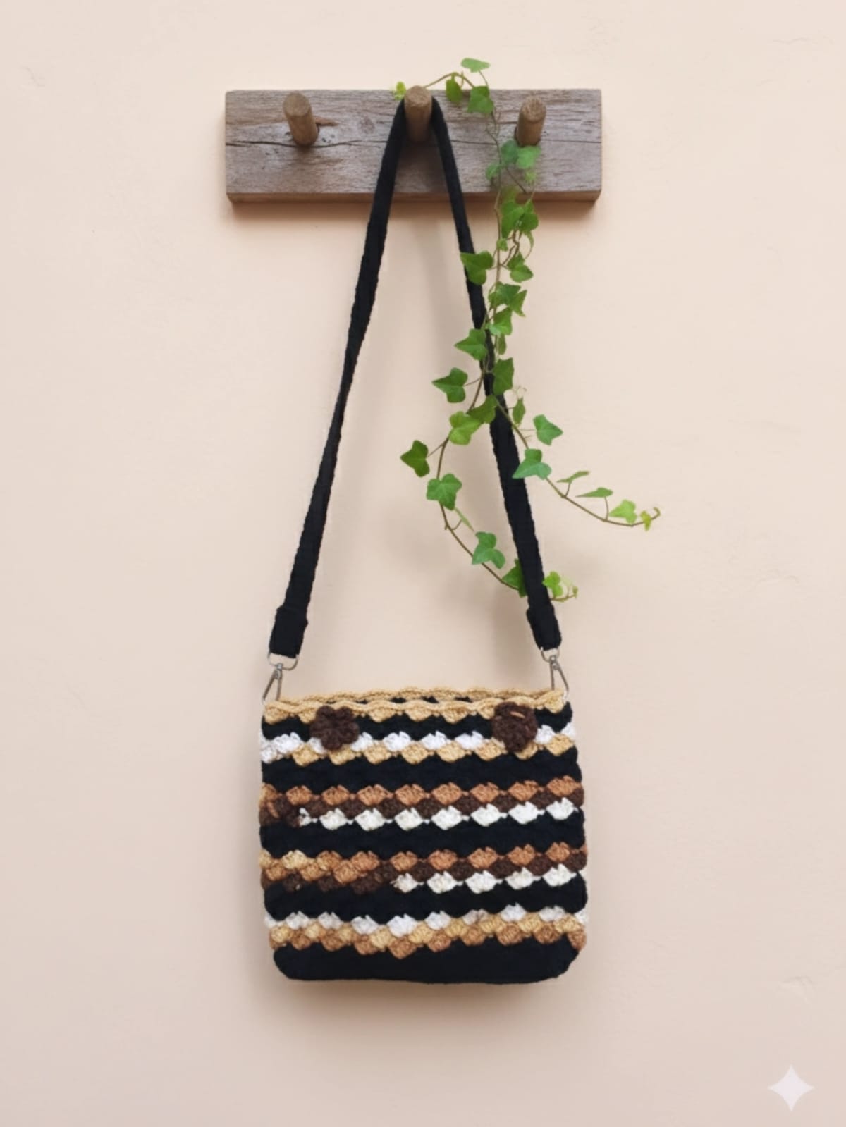 CROCHET SLING BAG
